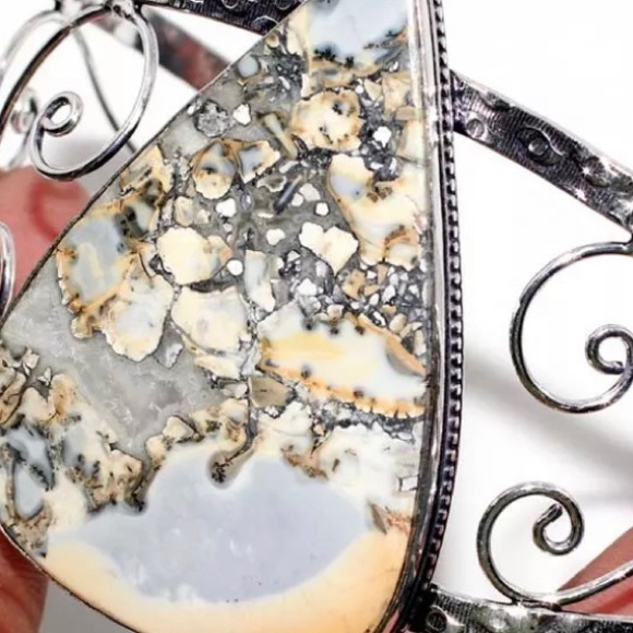 Maligano Jasper handcrafted cuff - Picture 5 of 6